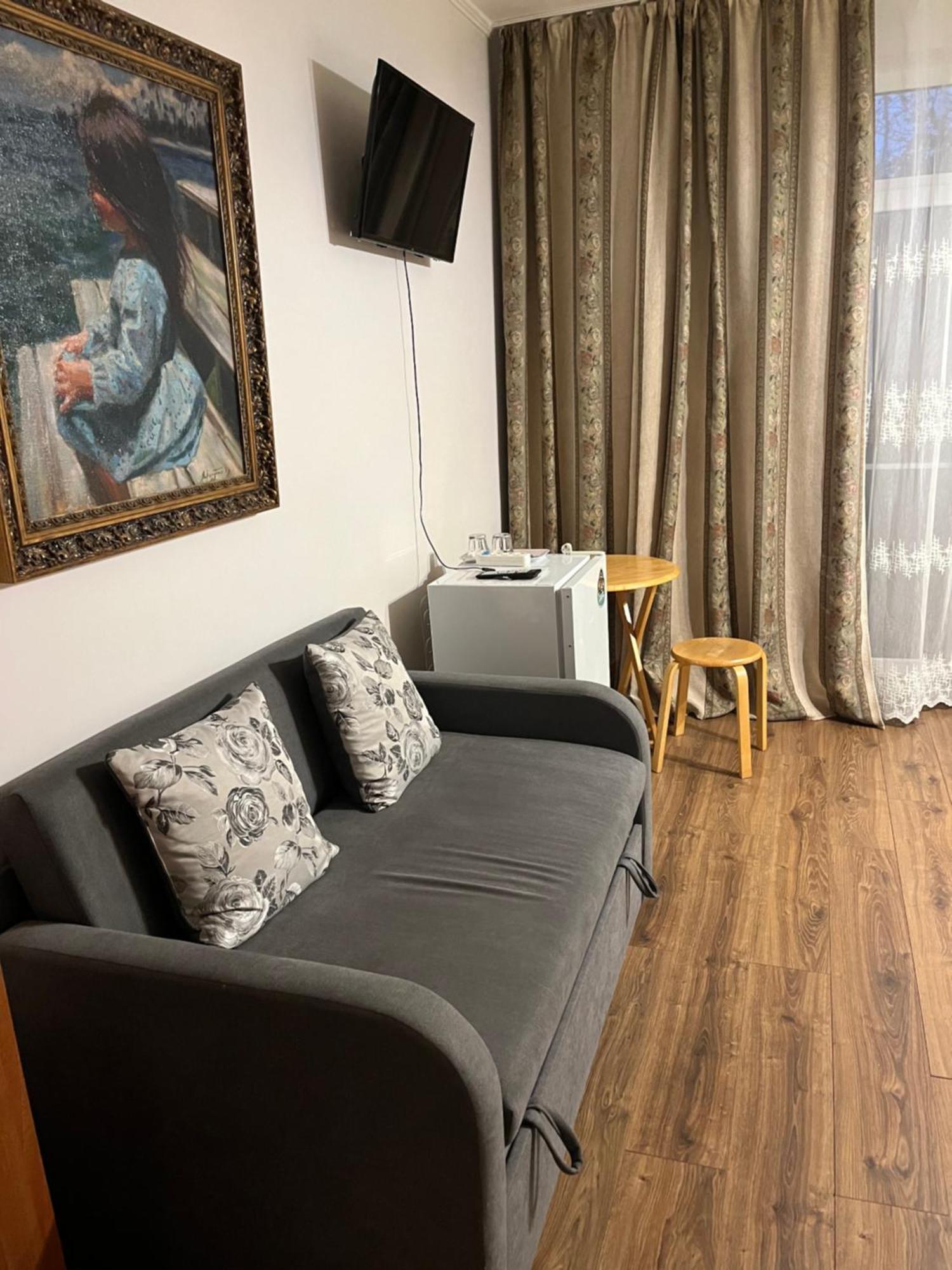Hotel Adonis Užhorod Exteriér fotografie