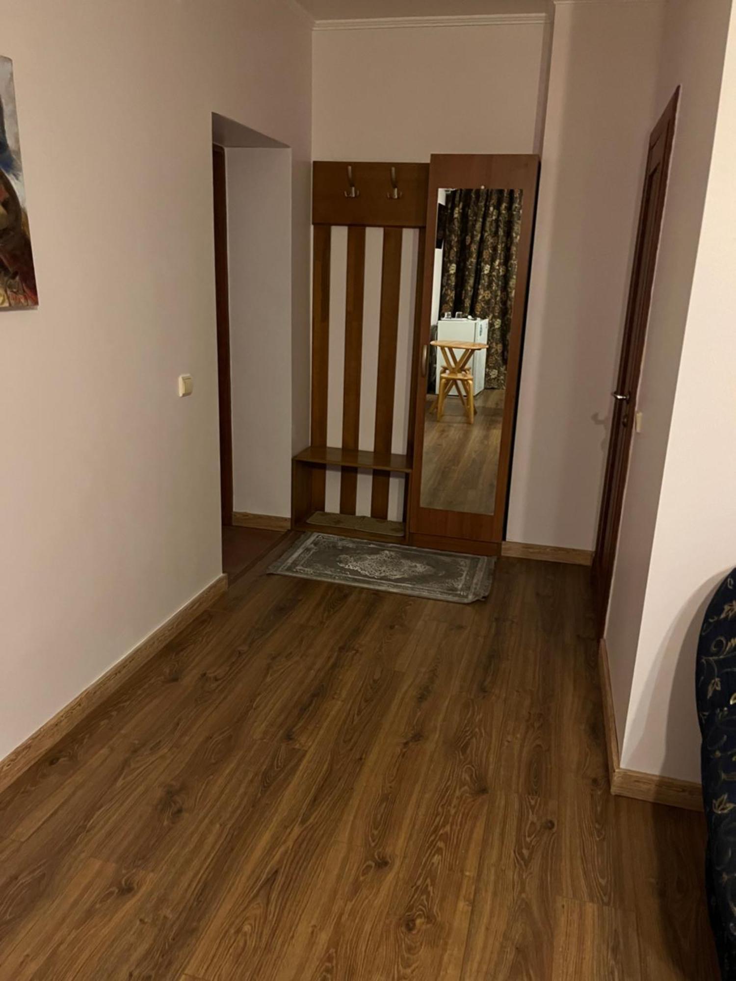 Hotel Adonis Užhorod Exteriér fotografie